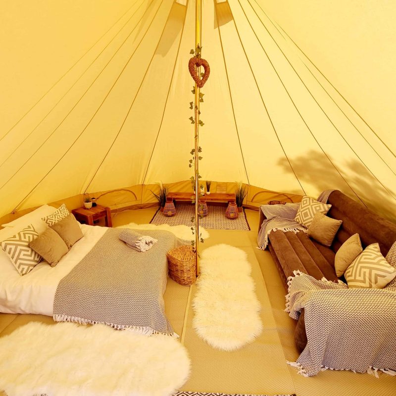 Glamping-bell-tent